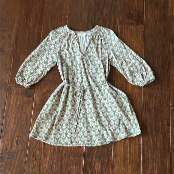 Boden Green V-Neck Mini Dress with 3/4 Sleeves - Picture 2 of 8